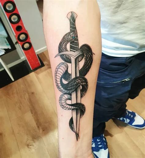 snake wrapped around sword meaning.